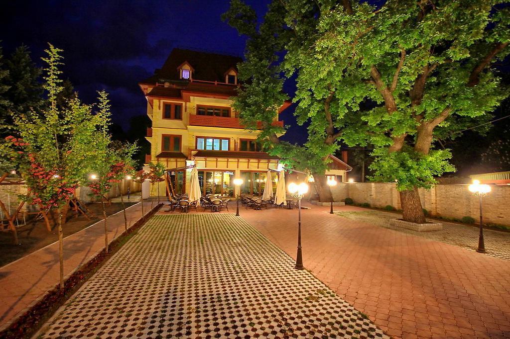 Vila Palic Bagian luar foto