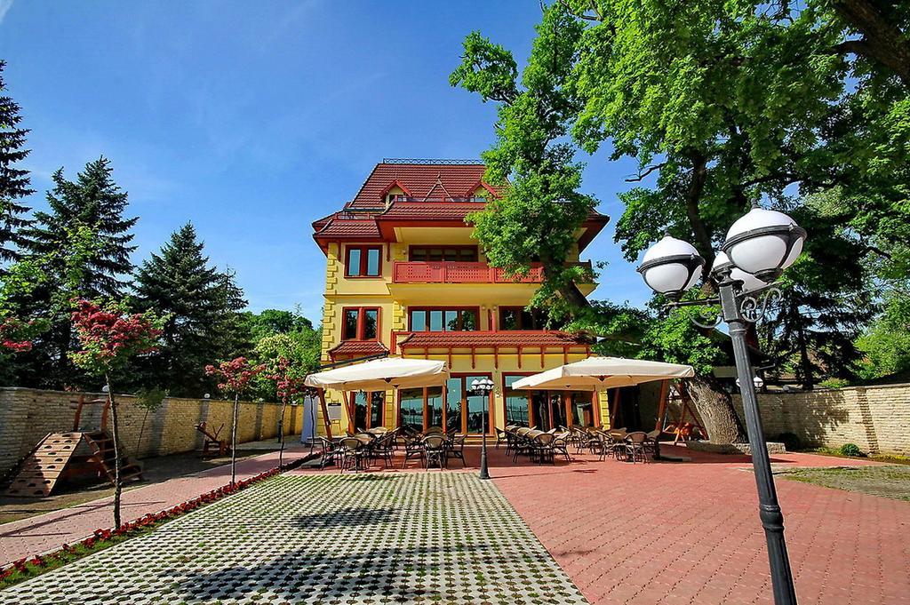 Vila Palic Bagian luar foto