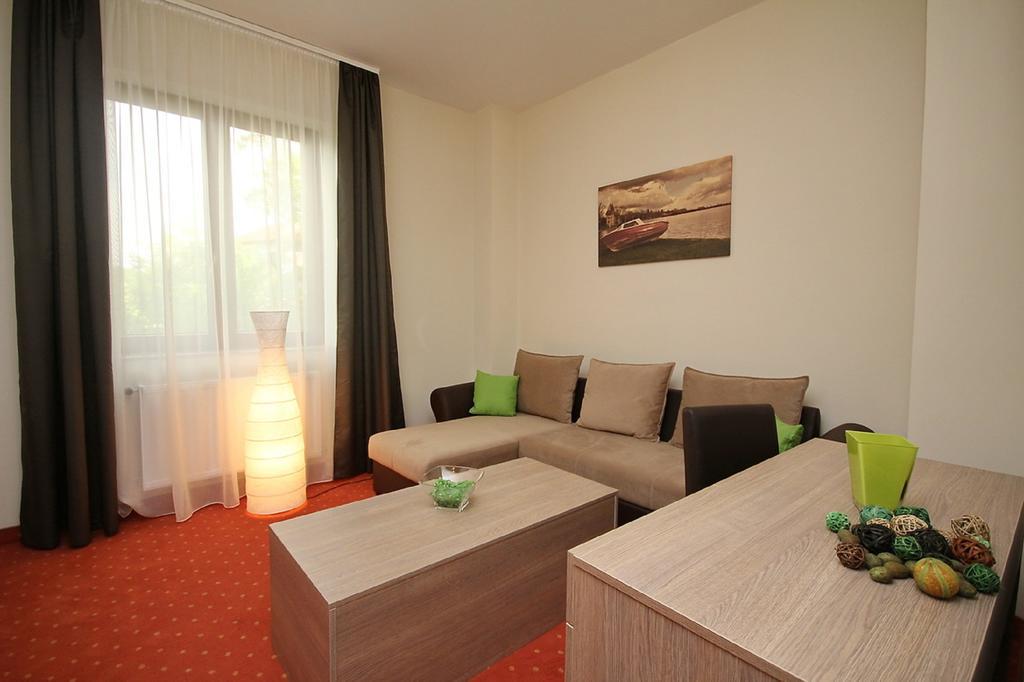 Vila Palic Bagian luar foto