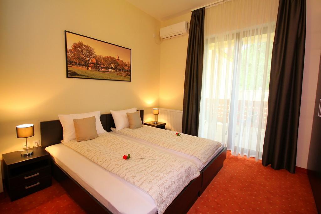 Vila Palic Bagian luar foto