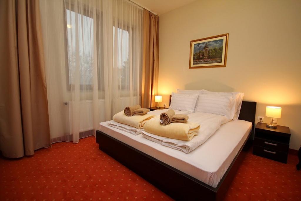 Vila Palic Bagian luar foto